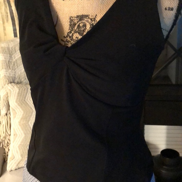 Black sleeveless top - Picture 1 of 7